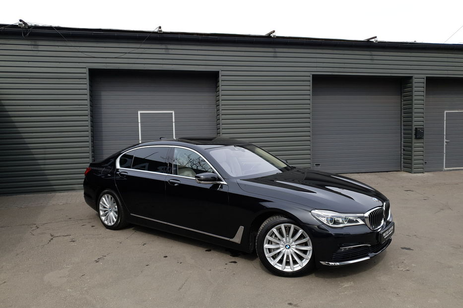 Продам BMW 750 Li X-drive  2015 года в Киеве