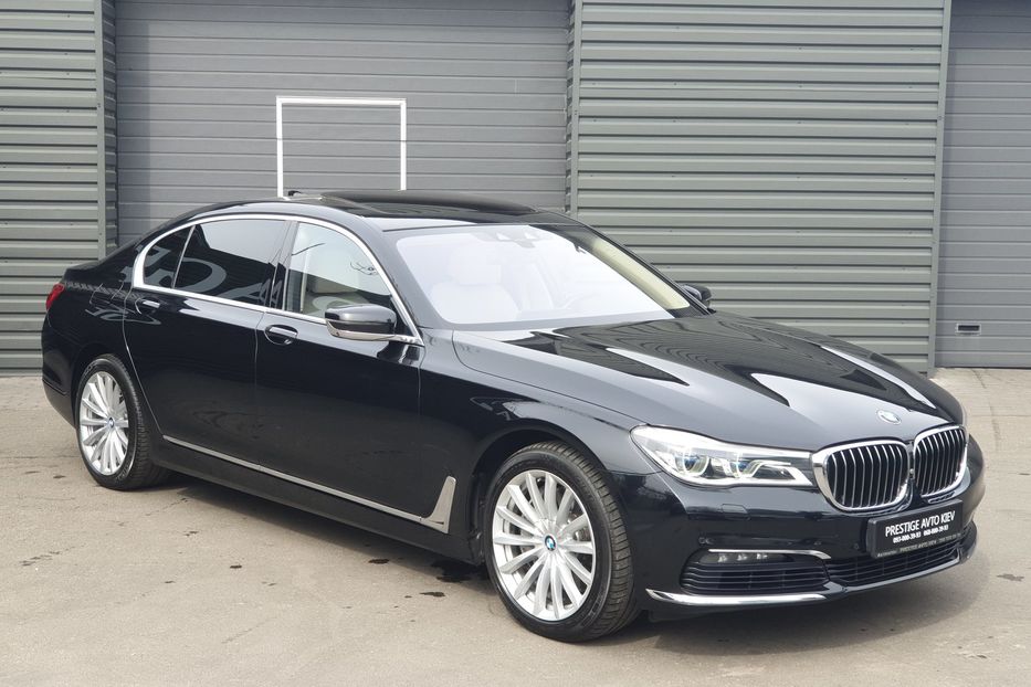 Продам BMW 750 Li X-drive  2015 года в Киеве