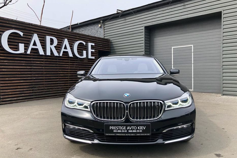 Продам BMW 750 Li X-drive  2015 года в Киеве