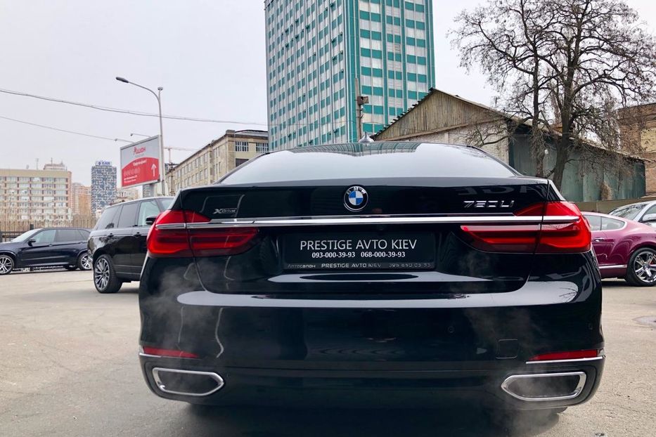 Продам BMW 750 Li X-drive  2015 года в Киеве