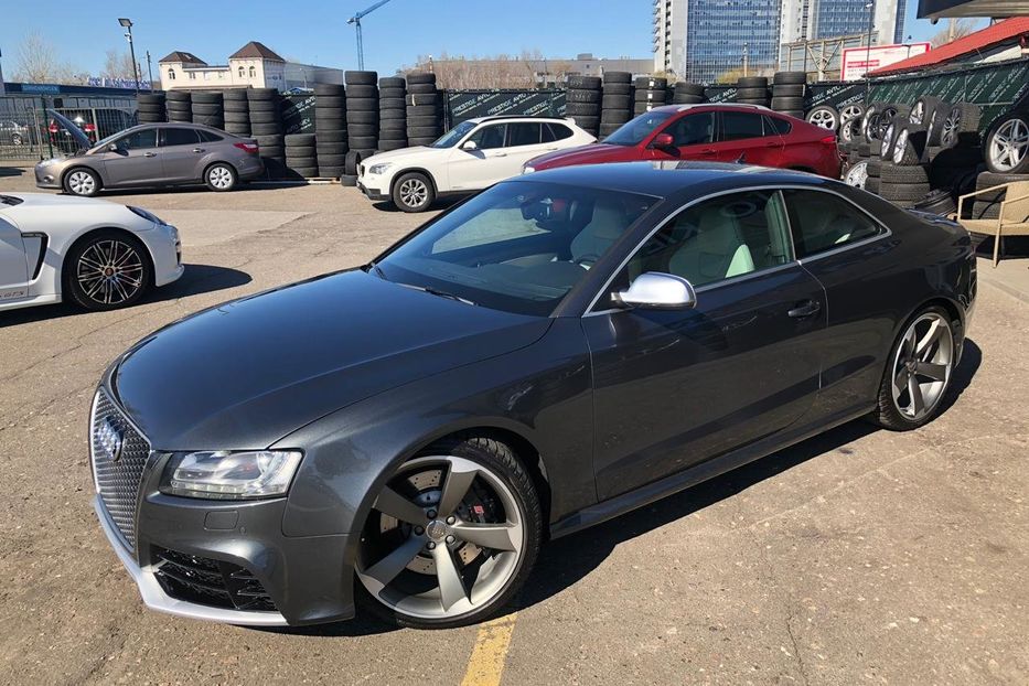 Продам Audi RS5 Quattro 2011 года в Киеве