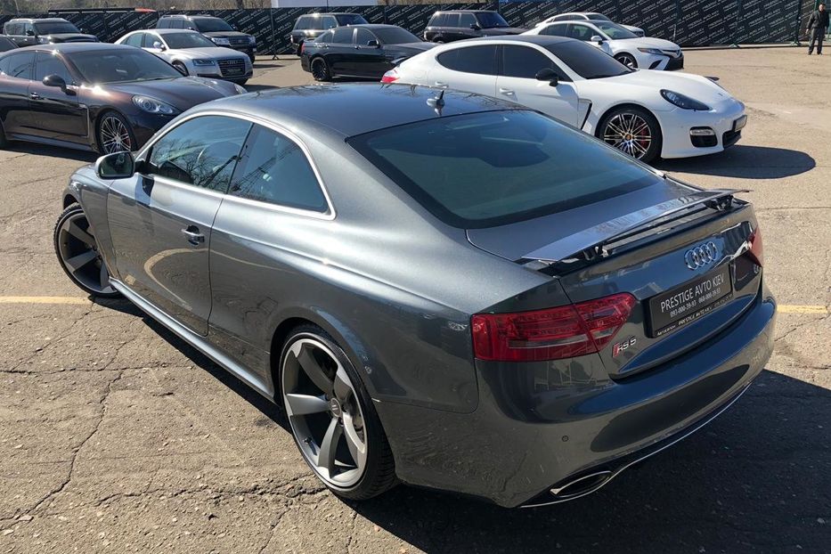 Продам Audi RS5 Quattro 2011 года в Киеве