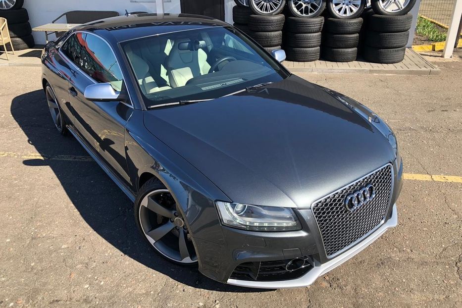 Продам Audi RS5 Quattro 2011 года в Киеве