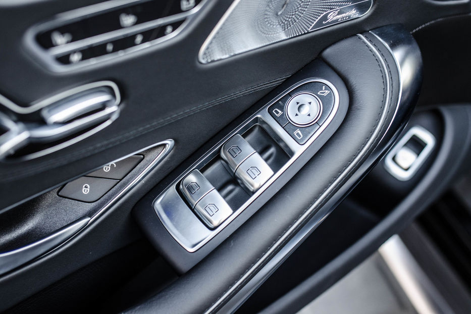 Продам Mercedes-Benz S-Class 63 AMG Coupe 2015 года в Киеве