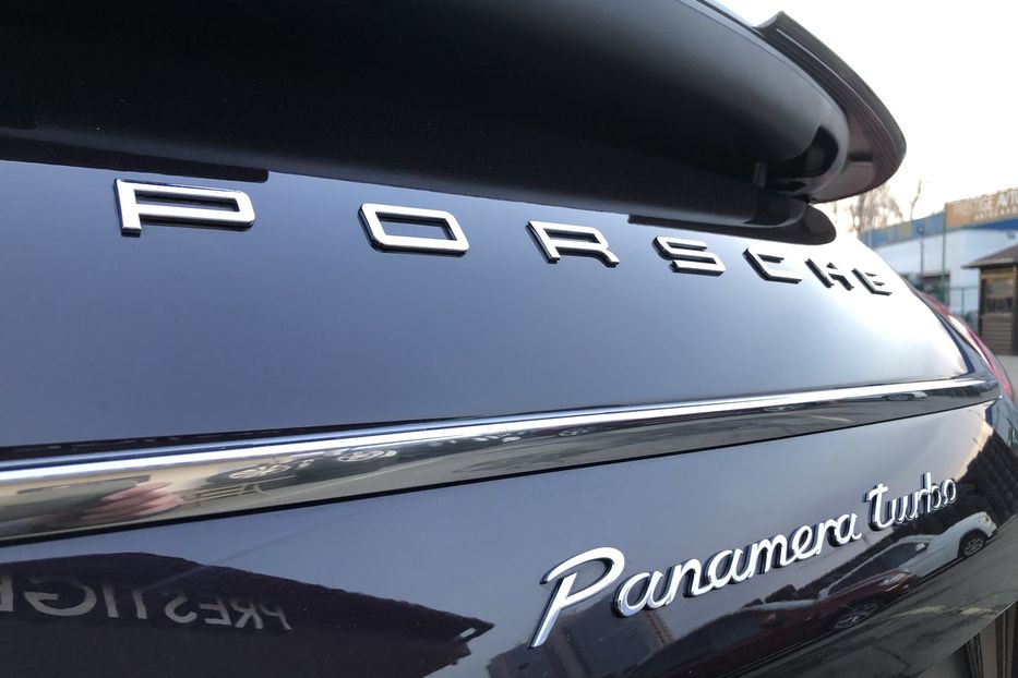 Продам Porsche Panamera TURBO 2012 года в Киеве