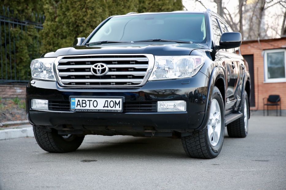 Продам Toyota Land Cruiser 200 4.5 TDI  2008 года в Киеве