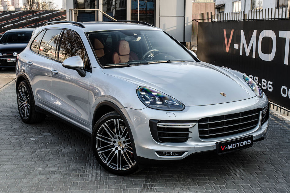 Продам Porsche Cayenne Turbo 2016 года в Киеве