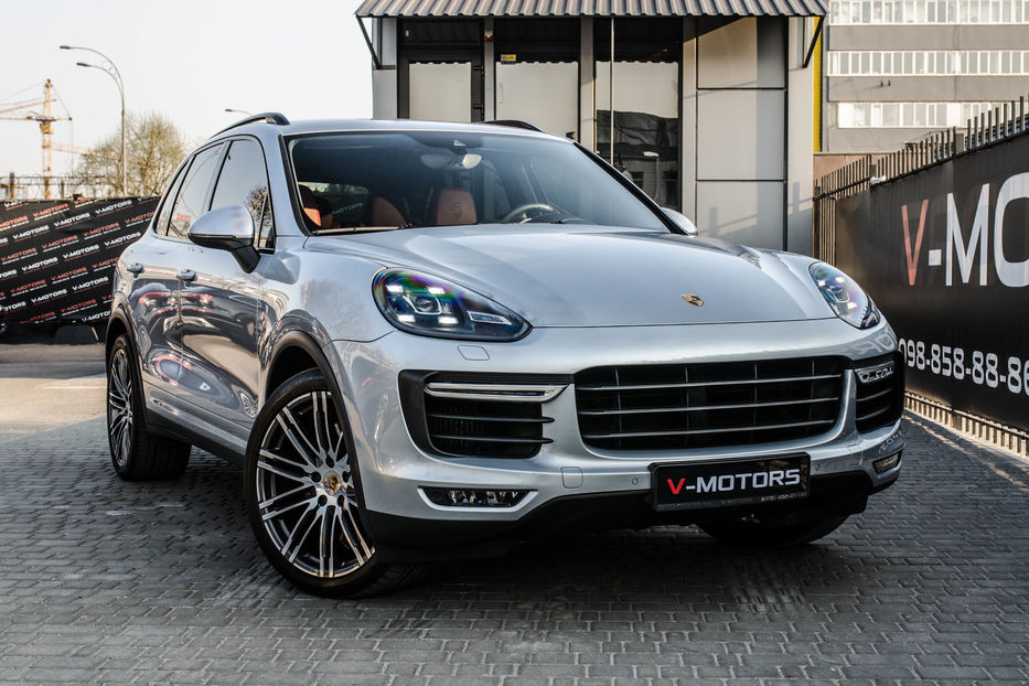 Продам Porsche Cayenne Turbo 2016 года в Киеве