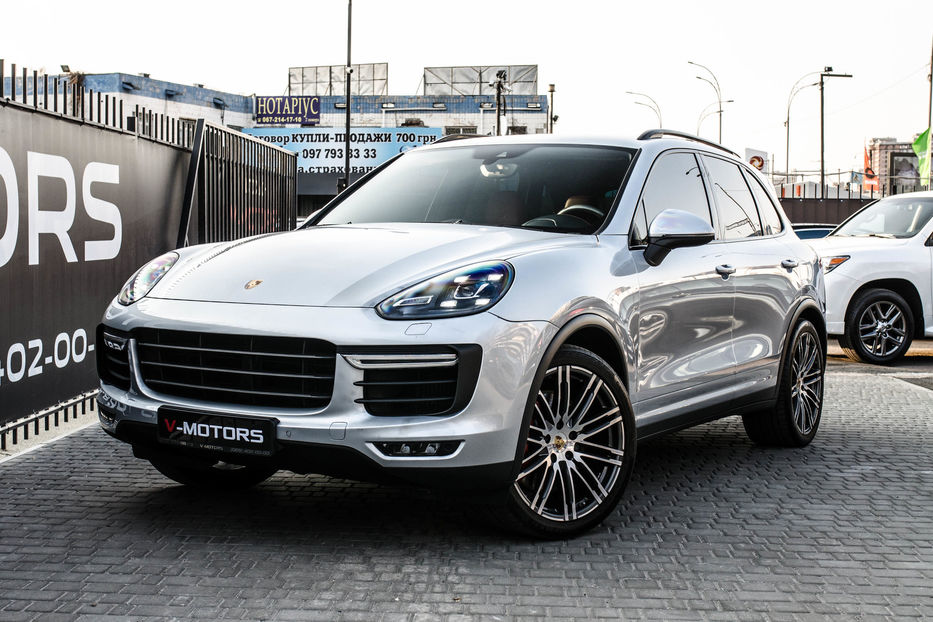 Продам Porsche Cayenne Turbo 2016 года в Киеве