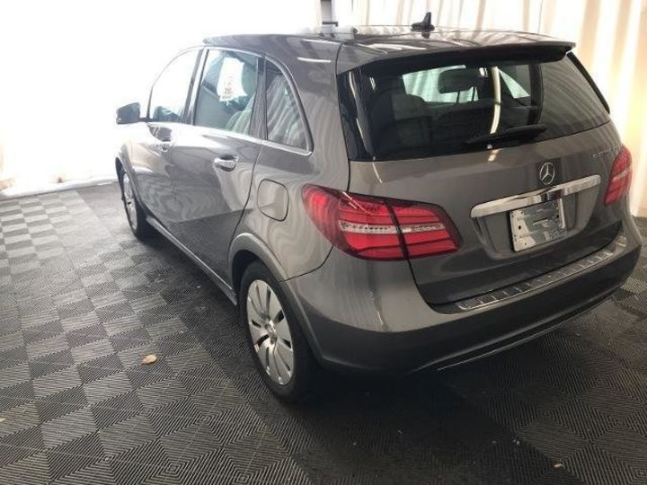 Продам Mercedes-Benz B-Class B250e, 28 kWt 2015 года в Киеве