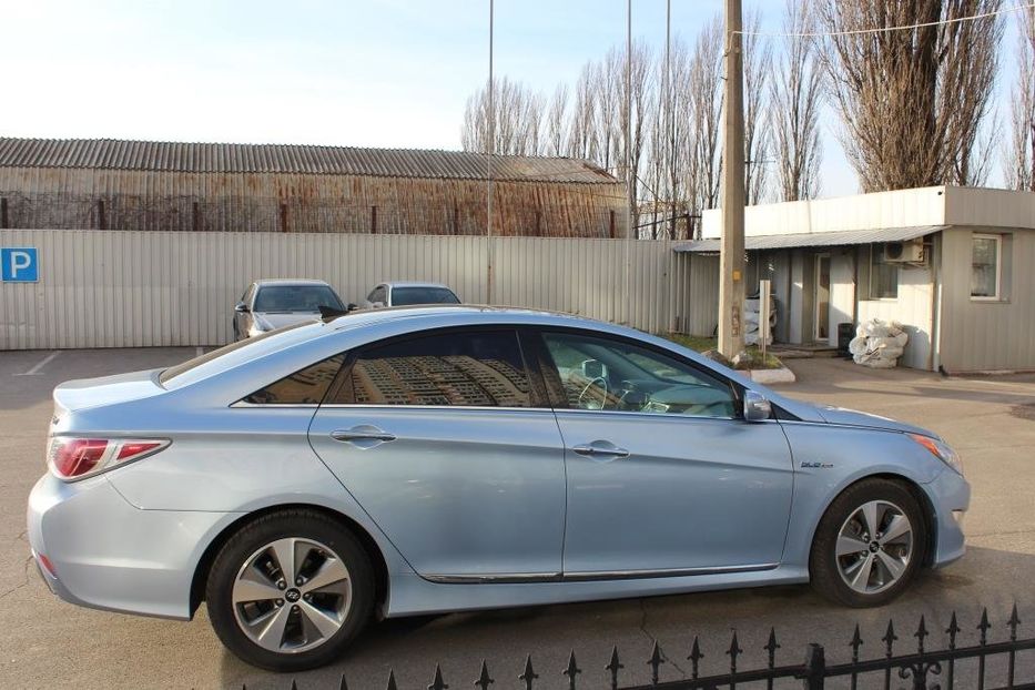 Продам Hyundai Sonata Hybrid 2012 года в Киеве