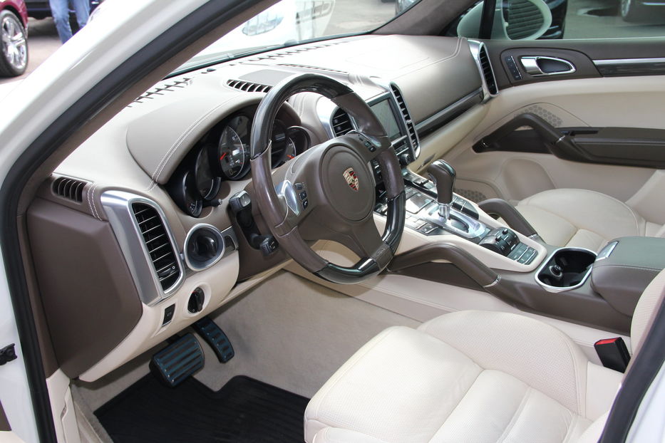 Продам Porsche Cayenne 4S GTS style 2011 года в Киеве