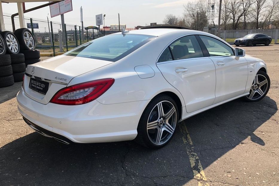 Продам Mercedes-Benz CLS-Class 500 4 Matic AMG 2013 года в Киеве