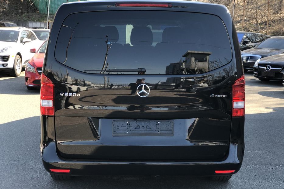 Продам Mercedes-Benz V-Class 220 4Matic 2016 года в Киеве