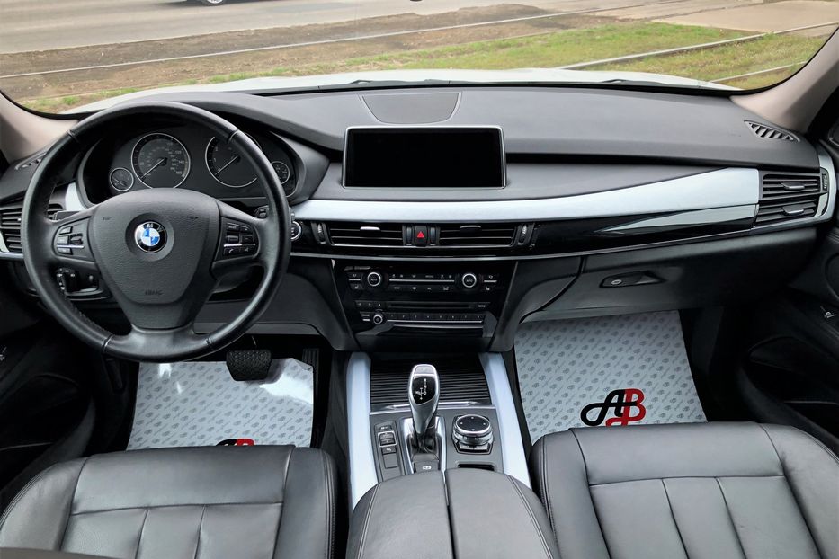 Продам BMW X5 2014 года в Одессе