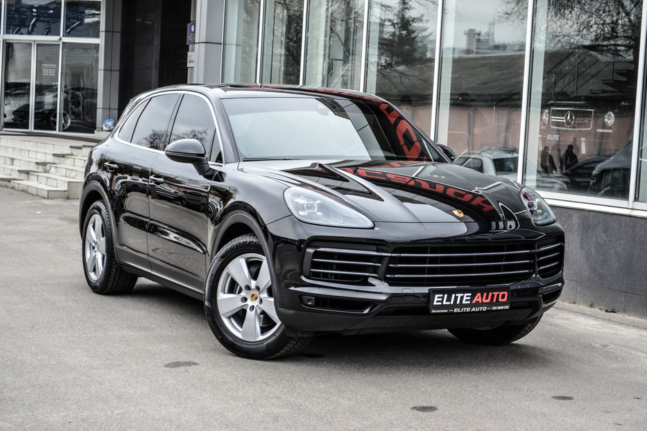 Продам Porsche Cayenne 2017 года в Киеве