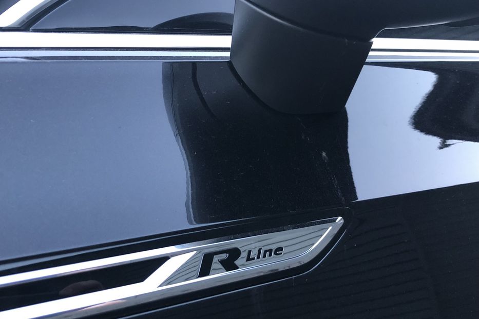 Продам Volkswagen Arteon R-Line 2.0 TSI 4MOTION 2017 года в Киеве
