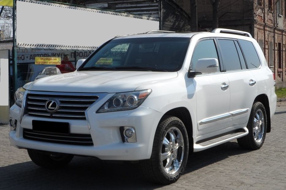 Продам Lexus LX 570 2013 года в Днепре