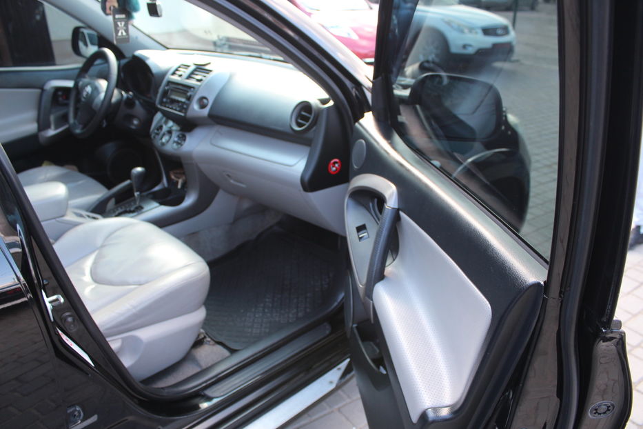 Продам Toyota Rav 4 Long 2006 года в Одессе