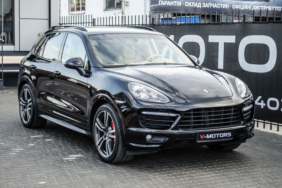 Продам Porsche Cayenne GTS 2014 года в Киеве