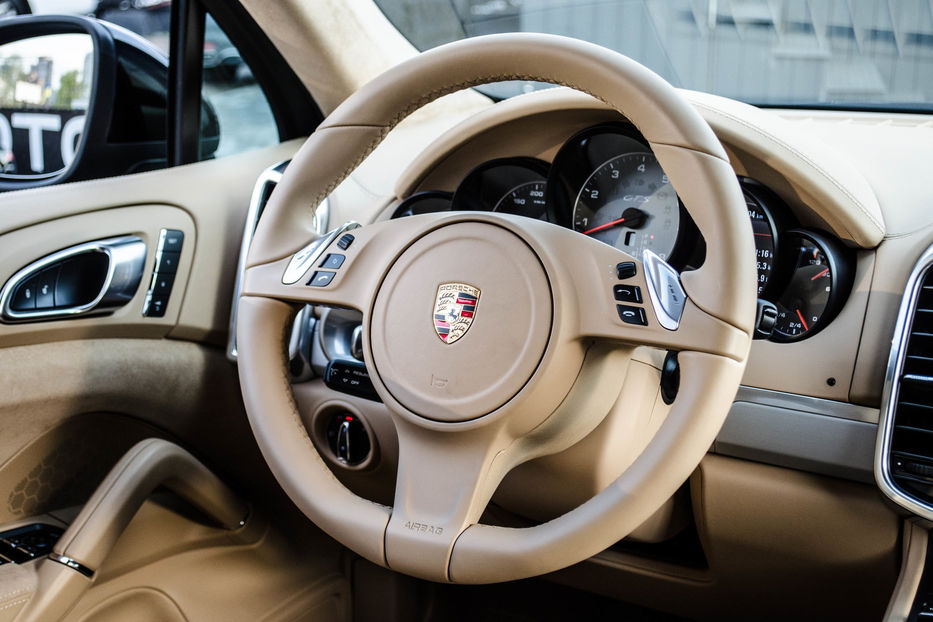 Продам Porsche Cayenne GTS 2014 года в Киеве