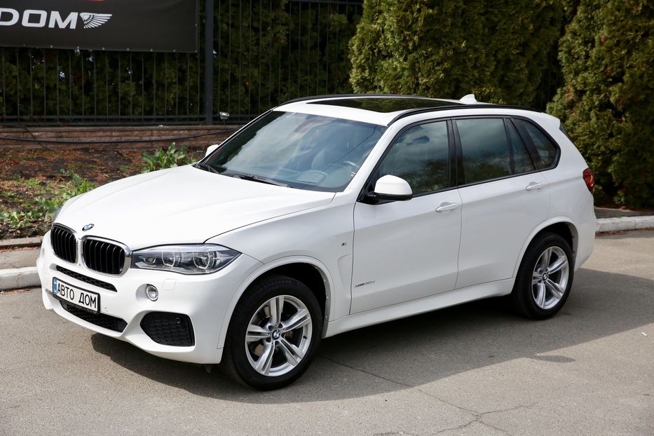 Продам BMW X5 3.0d M-пакет 2013 года в Киеве