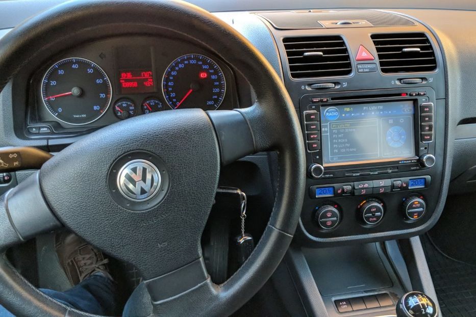 Продам Volkswagen Jetta Elegance  ,1.6 клімат  2008 года в Львове