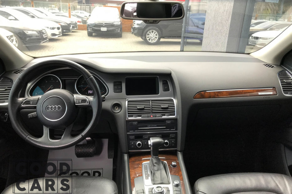 Продам Audi Q7 Sline 2013 года в Одессе