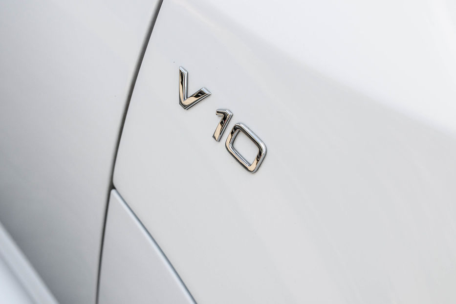 Продам Audi R8 V10+ 2011 года в Киеве