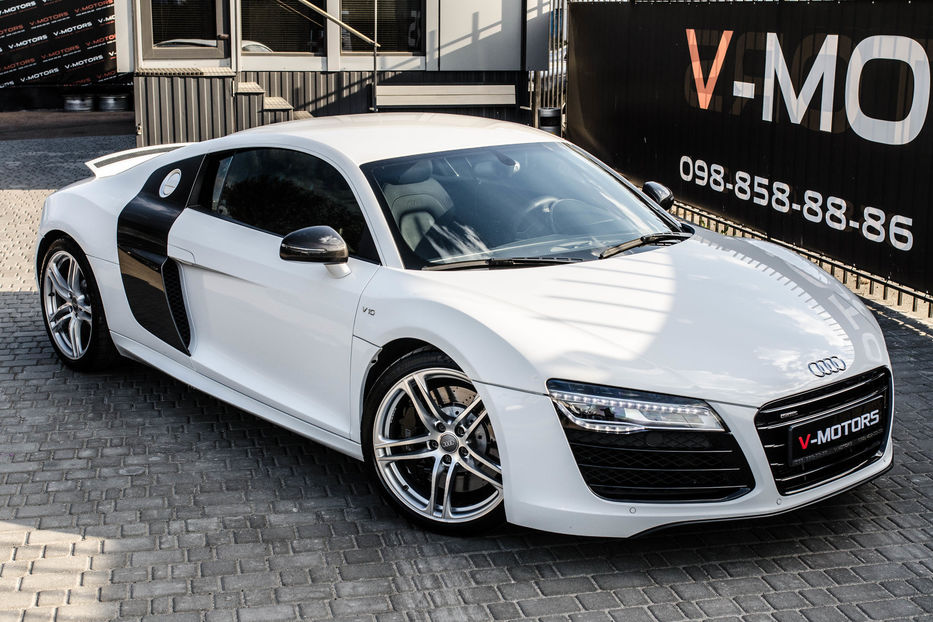 Продам Audi R8 V10+ 2011 года в Киеве