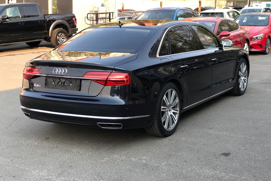 Продам Audi A8 4.2 diesel 2014 года в Киеве
