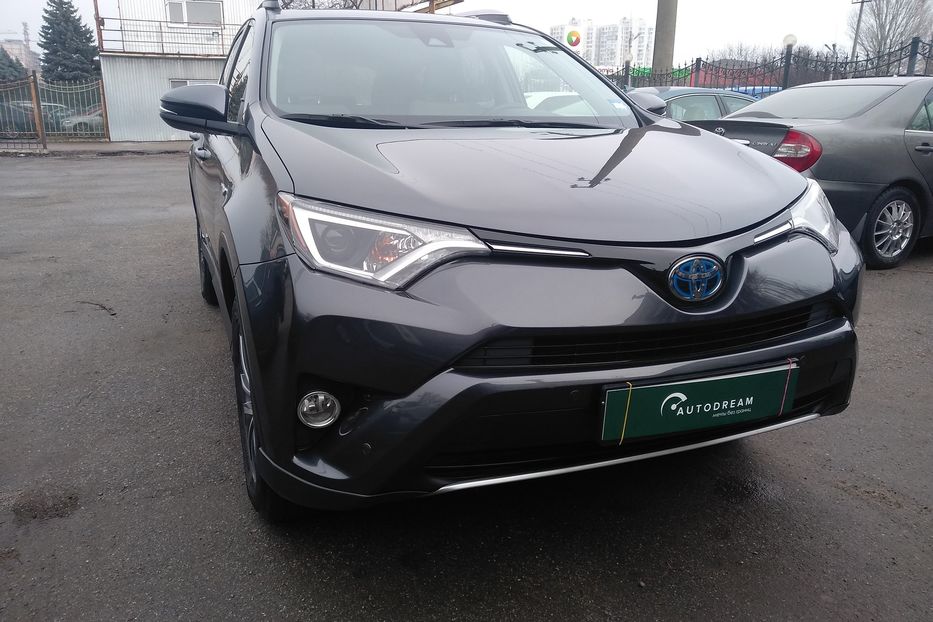 Продам Toyota Rav 4 Hybrid 2016 года в Одессе