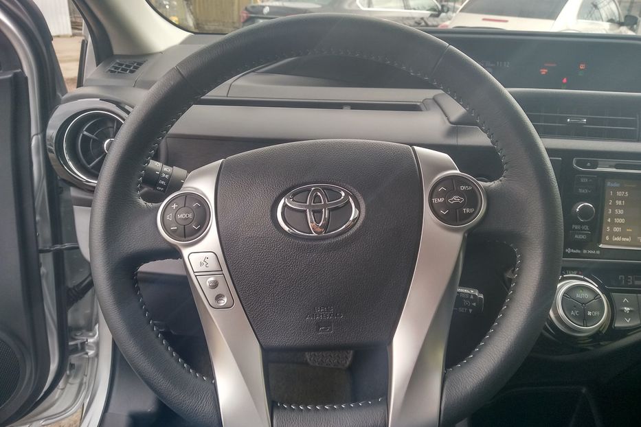 Продам Toyota Prius C 2017 года в Одессе