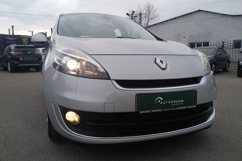 Продам Renault Grand Scenic 2012 года в Одессе