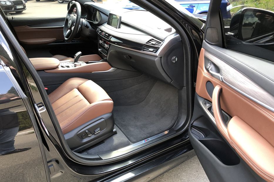 Продам BMW X6 Официал М-пакет 2017 года в Киеве