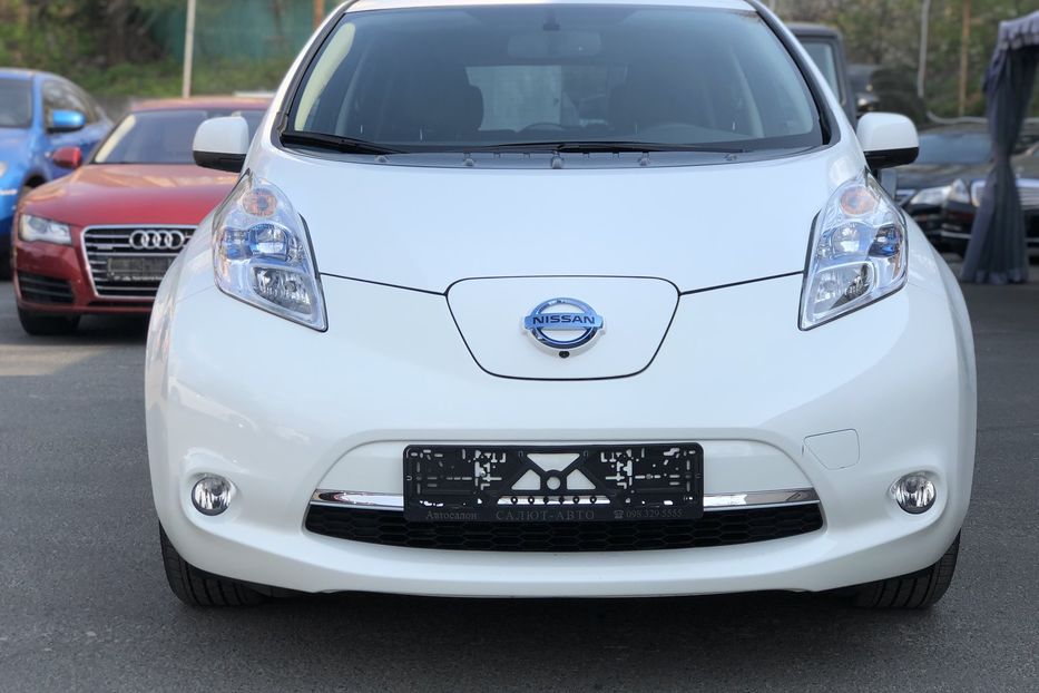 Продам Nissan Leaf SL 2015 года в Киеве