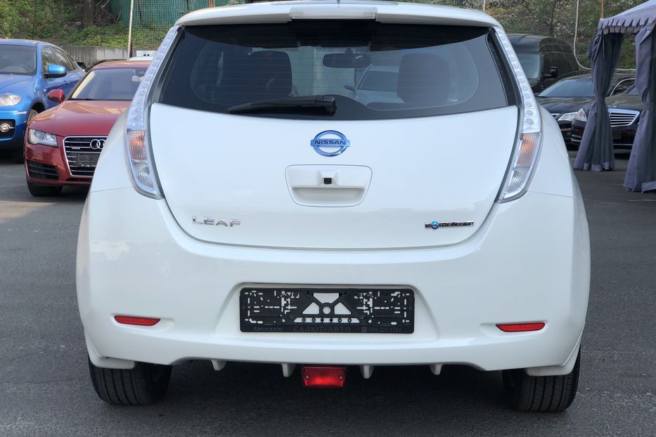 Продам Nissan Leaf SL 2015 года в Киеве