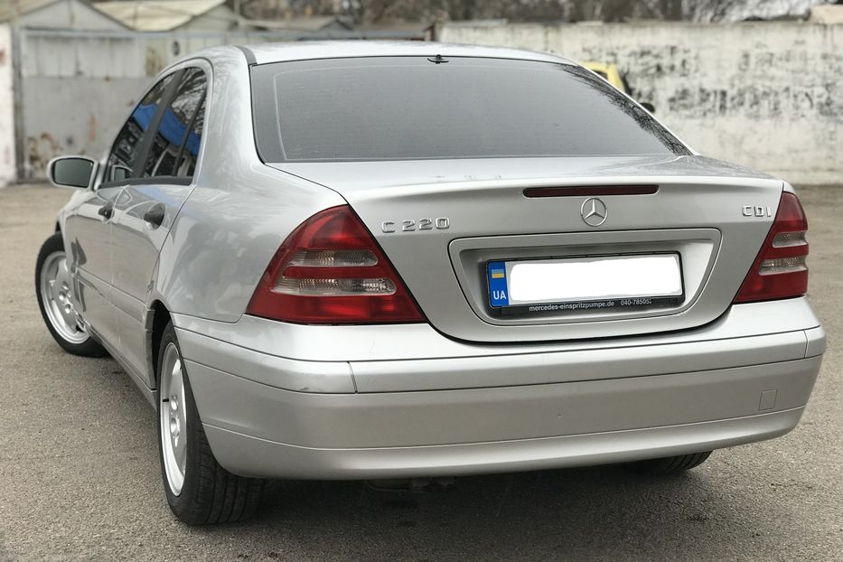 Продам Mercedes-Benz C-Class 2001 года в Днепре