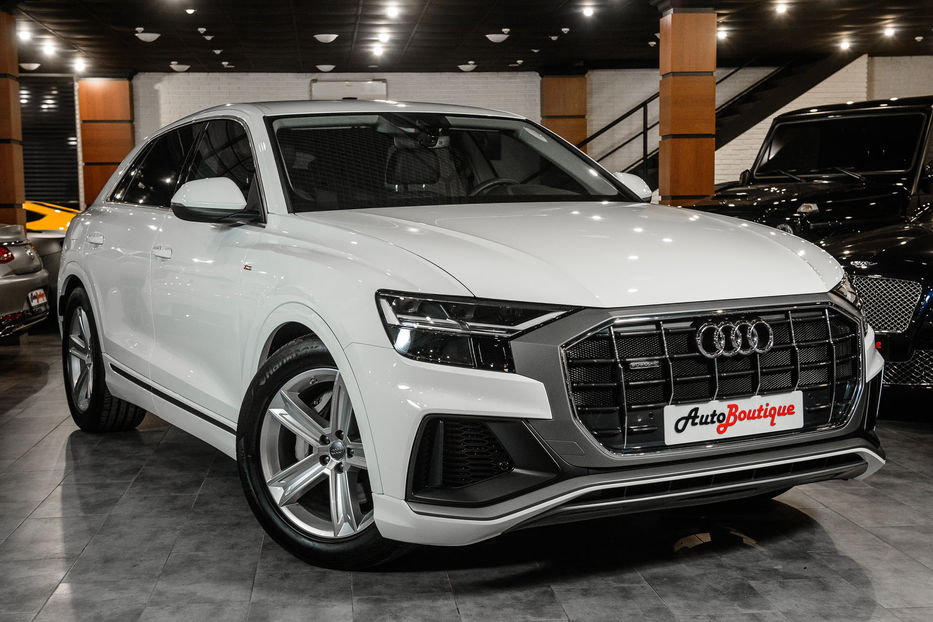 Продам Audi Q8 s-line 2018 года в Одессе