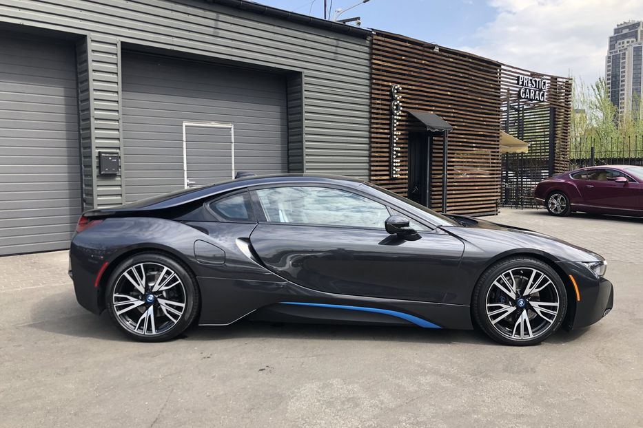 Продам BMW I8 eDrive 2015 года в Киеве