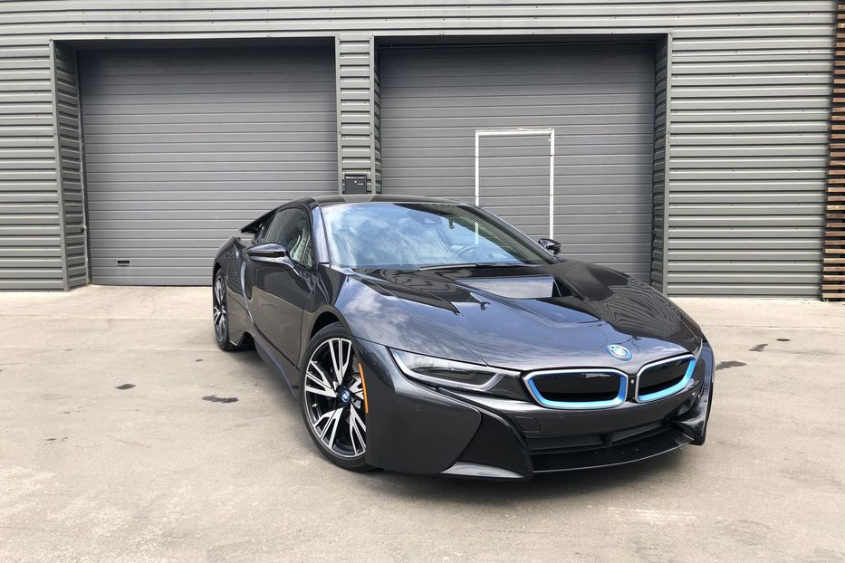 Продам BMW I8 eDrive 2015 года в Киеве