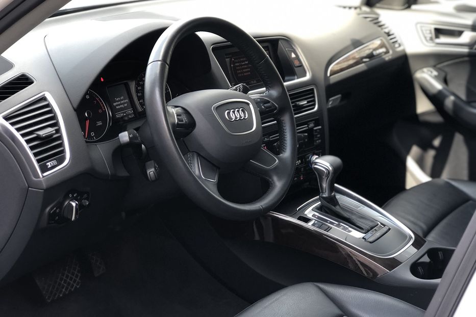 Продам Audi Q5 2.0T Quattro 2013 года в Киеве