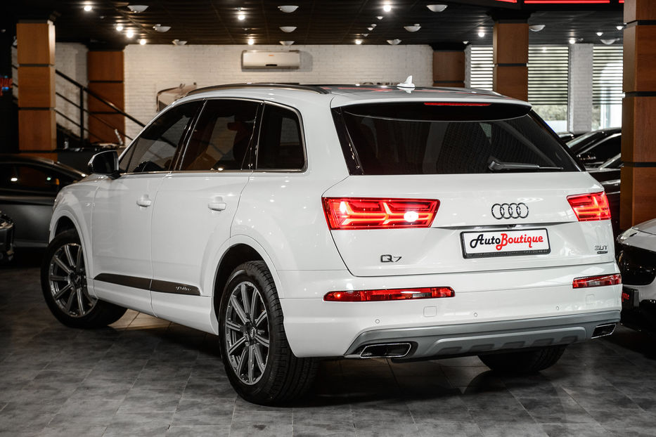 Продам Audi Q7 2016 года в Одессе