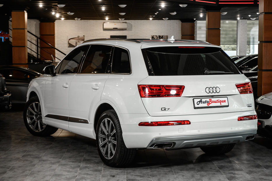 Продам Audi Q7 2016 года в Одессе