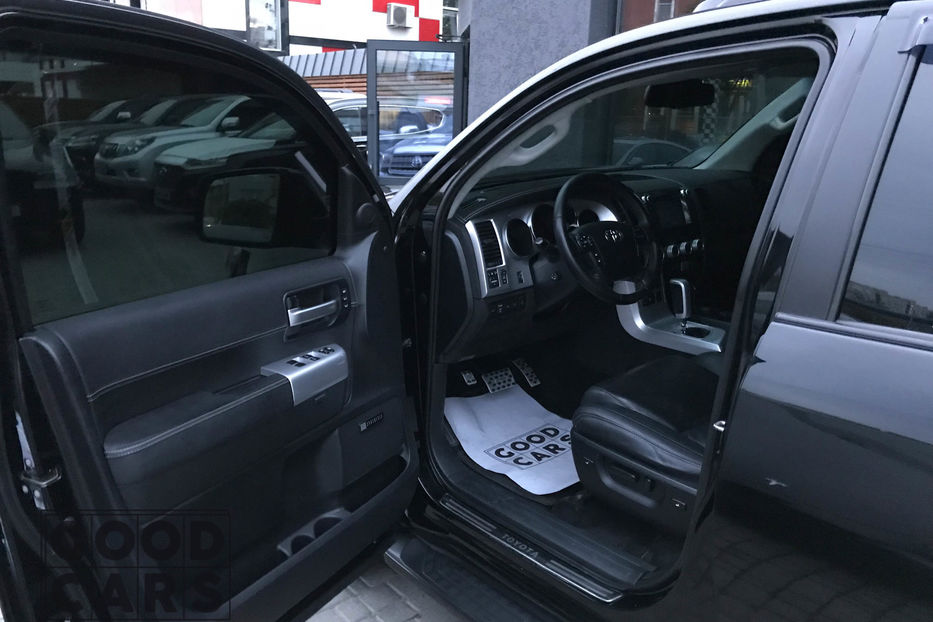 Продам Toyota Sequoia Platinum 2008 года в Одессе