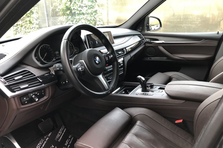 Продам BMW X5 M50D 2017 года в Киеве