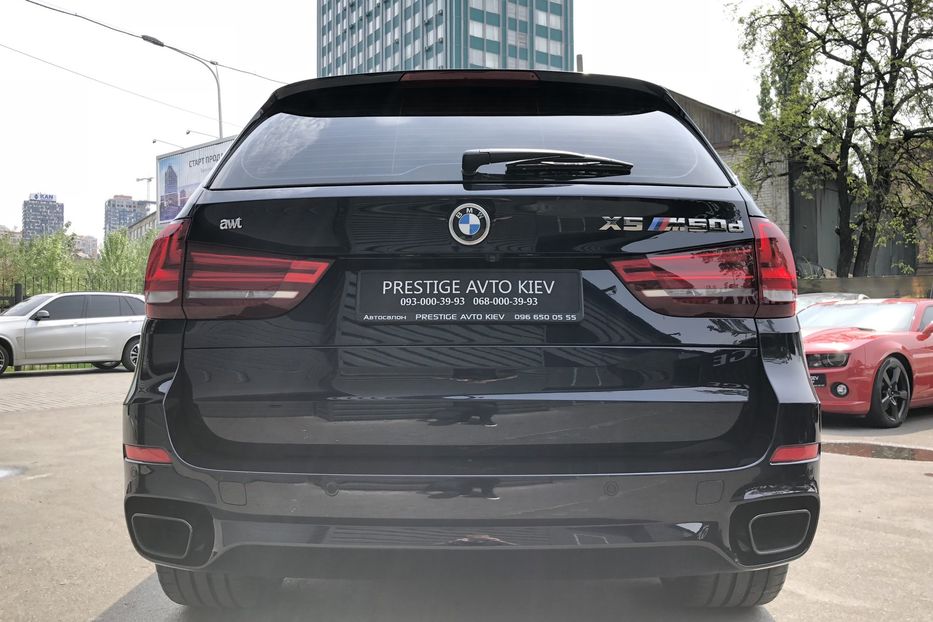 Продам BMW X5 M50D 2017 года в Киеве