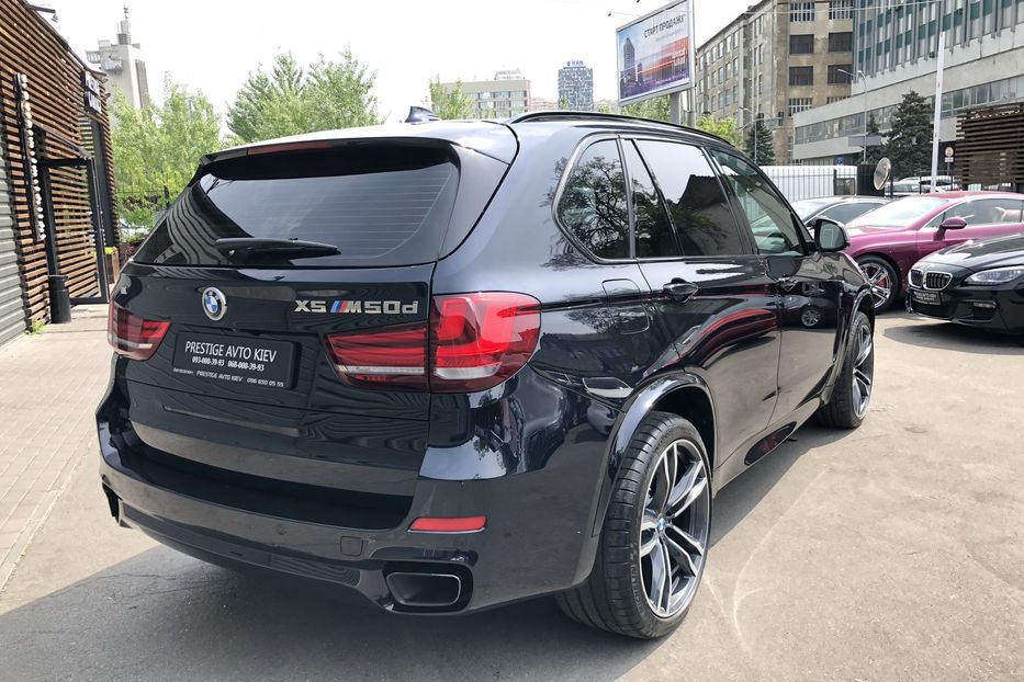 Продам BMW X5 M50D 2017 года в Киеве