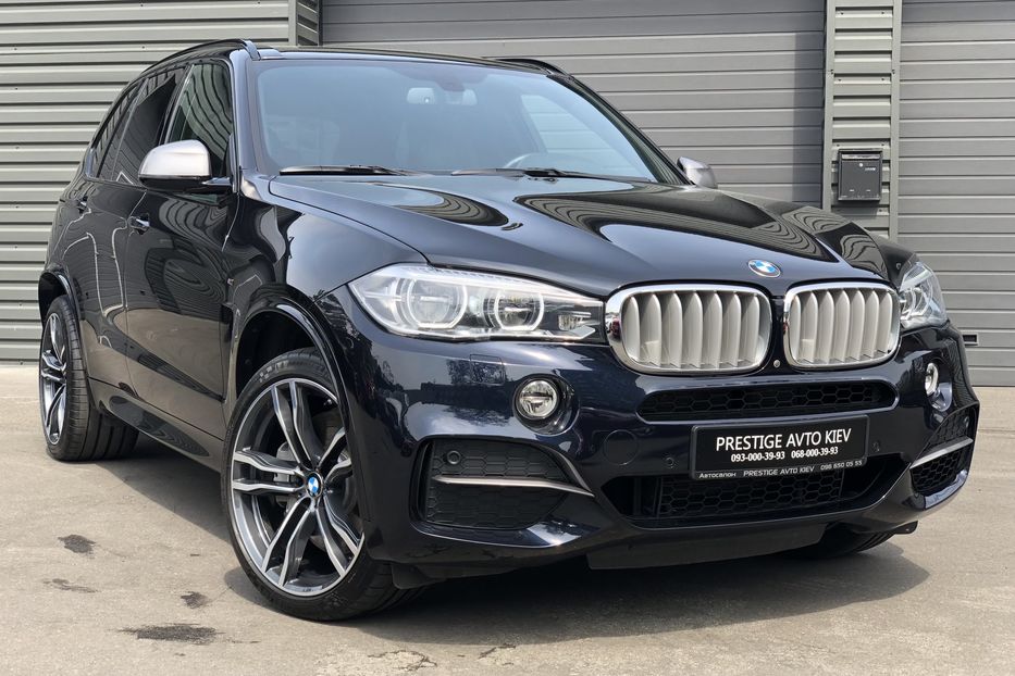 Продам BMW X5 M50D 2017 года в Киеве