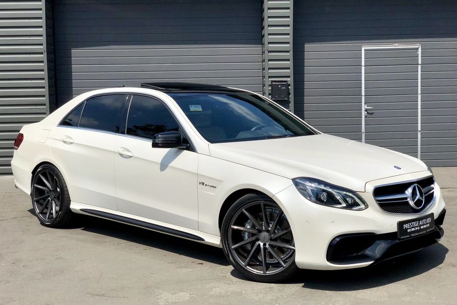 Продам Mercedes-Benz E-Class 63 AMG 2013 года в Киеве